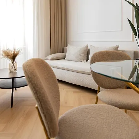 Geneve - Old Town Apartman *